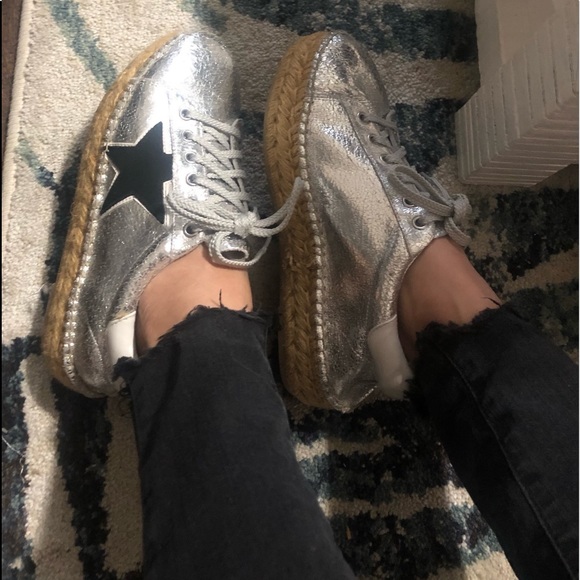 Steve Madden Shoes - Steve Madden “get today “platform sneakers